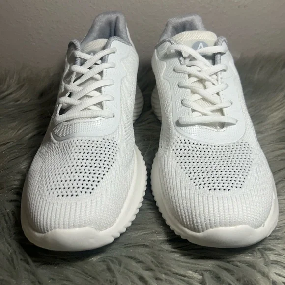 Walk-It Women's White Sneakers Size 8 - Picture 3 of 8